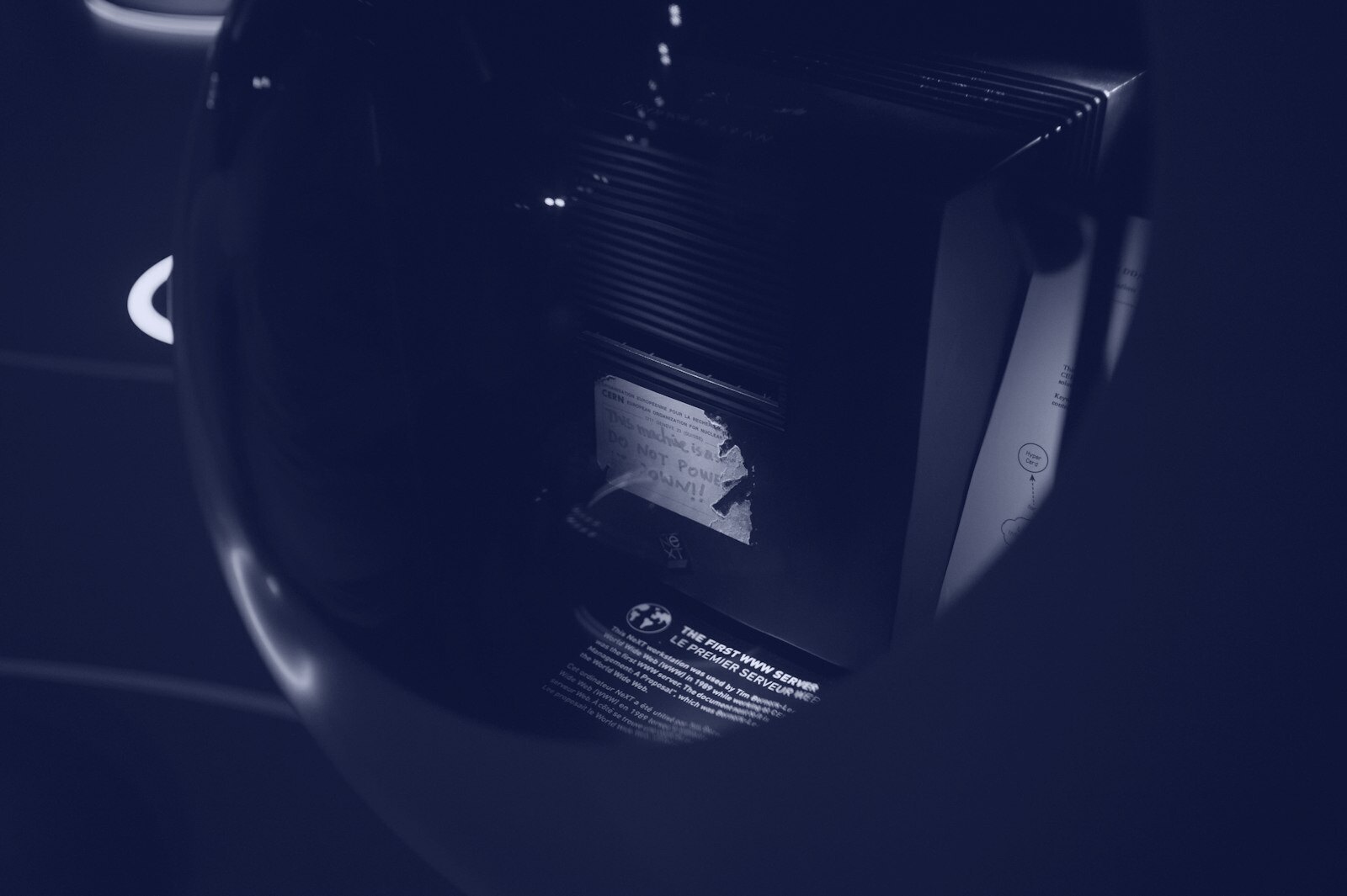 black and white electronic device